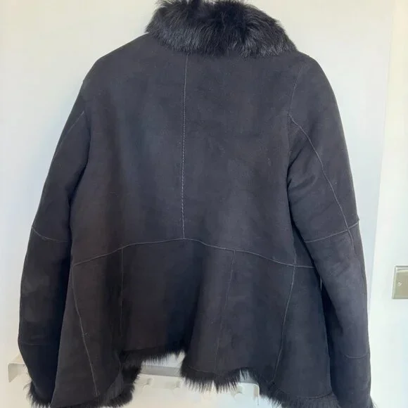UGG Karlene Black Toscana Shearling Coat 100% Sheepskin Size Small MSRP: $1,465